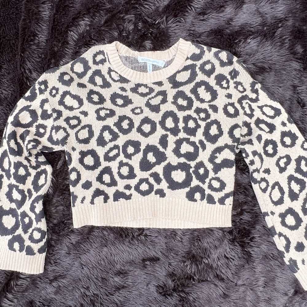 BCBG cheetah print crop sweater